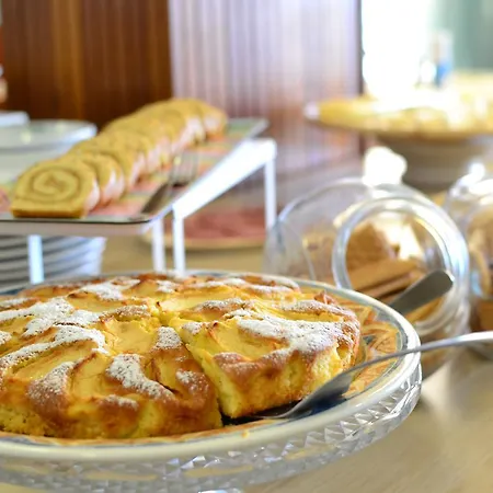Hotel Annamaria تْشيزيناتيكو