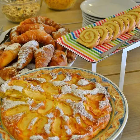 Hotel Annamaria فندق