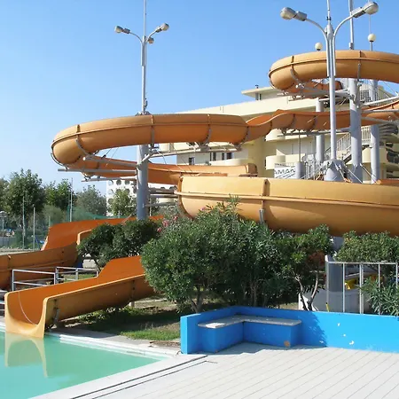 Hotel Annamaria فندق